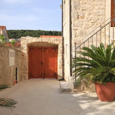 Jelsa 8713a Apartament *